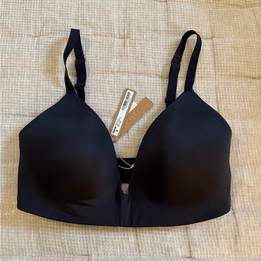 SKIMS Black Seamless Lightly Lined Bra